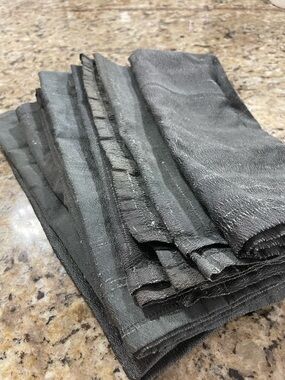 Set of 8 Shimmery Forest green Linen look silky table napkins